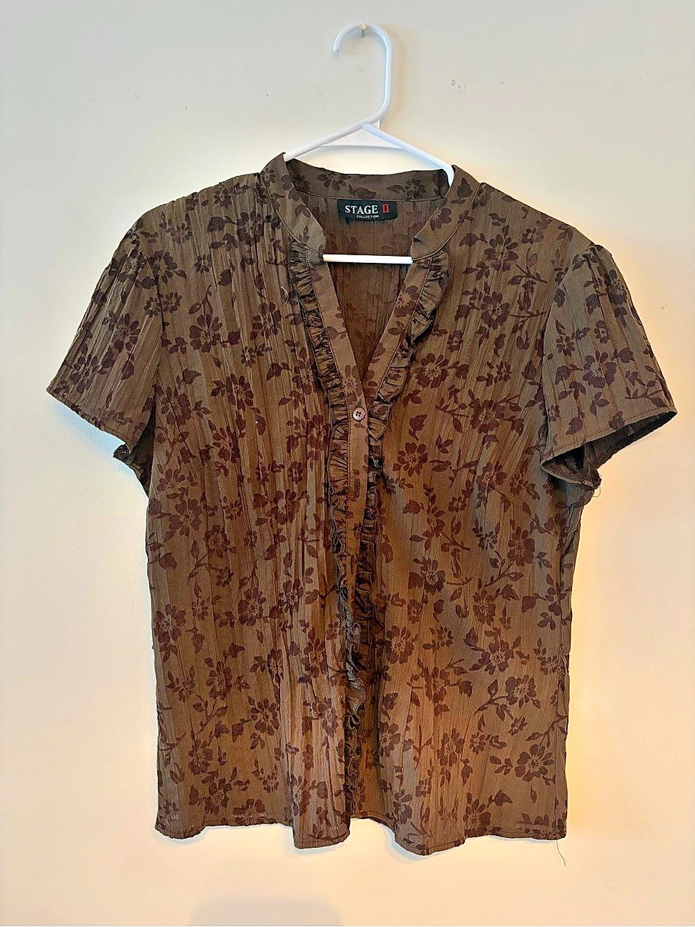 Floral Ruffle Blouse in Brown